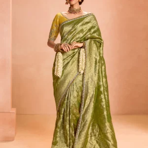 green silk weaving kanjivaram saree