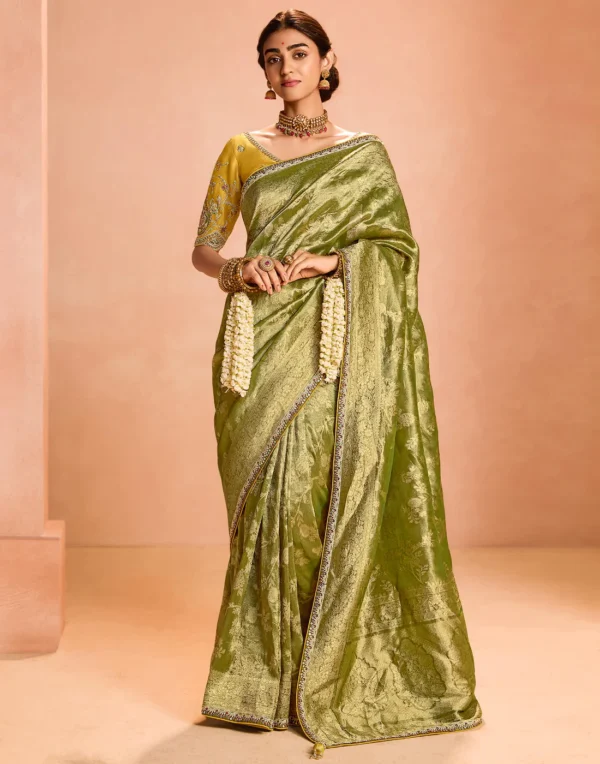 green silk weaving kanjivaram saree
