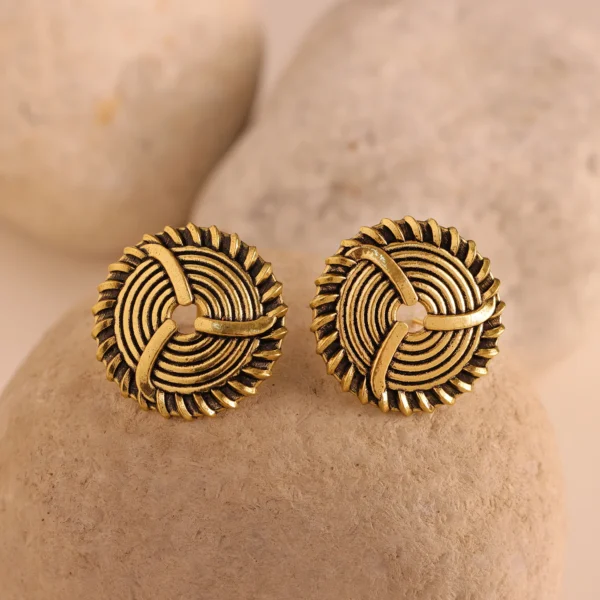 woven wonders swirled stud earrings